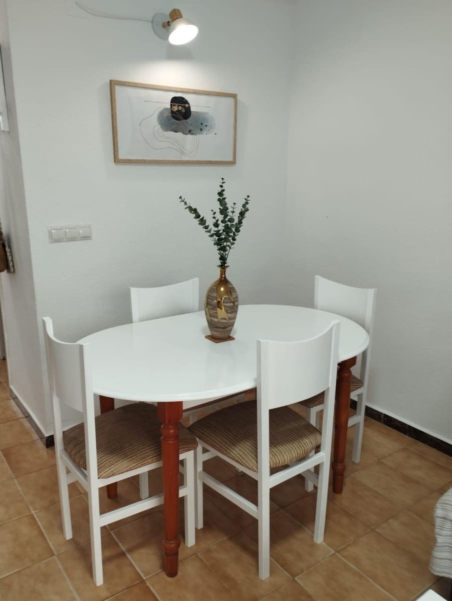 2 sovrum Bungalow till salu i Benidorm med pool - 259 000 € (Ref: 9778107)