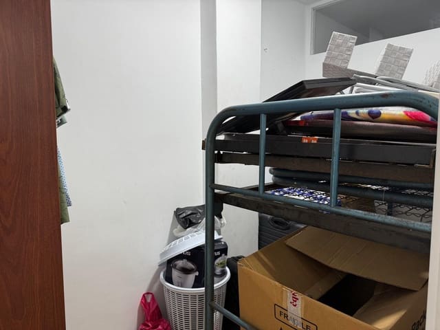 4 sypialnia Mieszkanie na sprzedaż w Poniente, Benidorm - 240 000 € (Ref: 9783137)