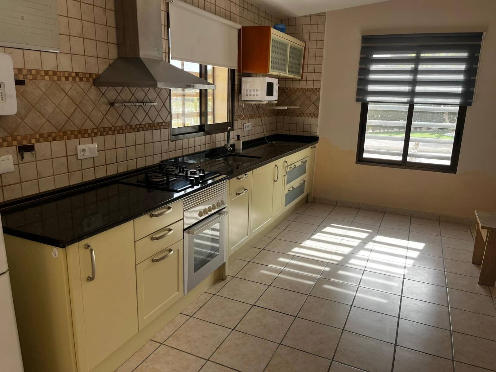 Chalet de 2 habitaciones en La Villajoyosa / Vila Joiosa en alquiler con garaje - 1.100 € (Ref: 9804286)