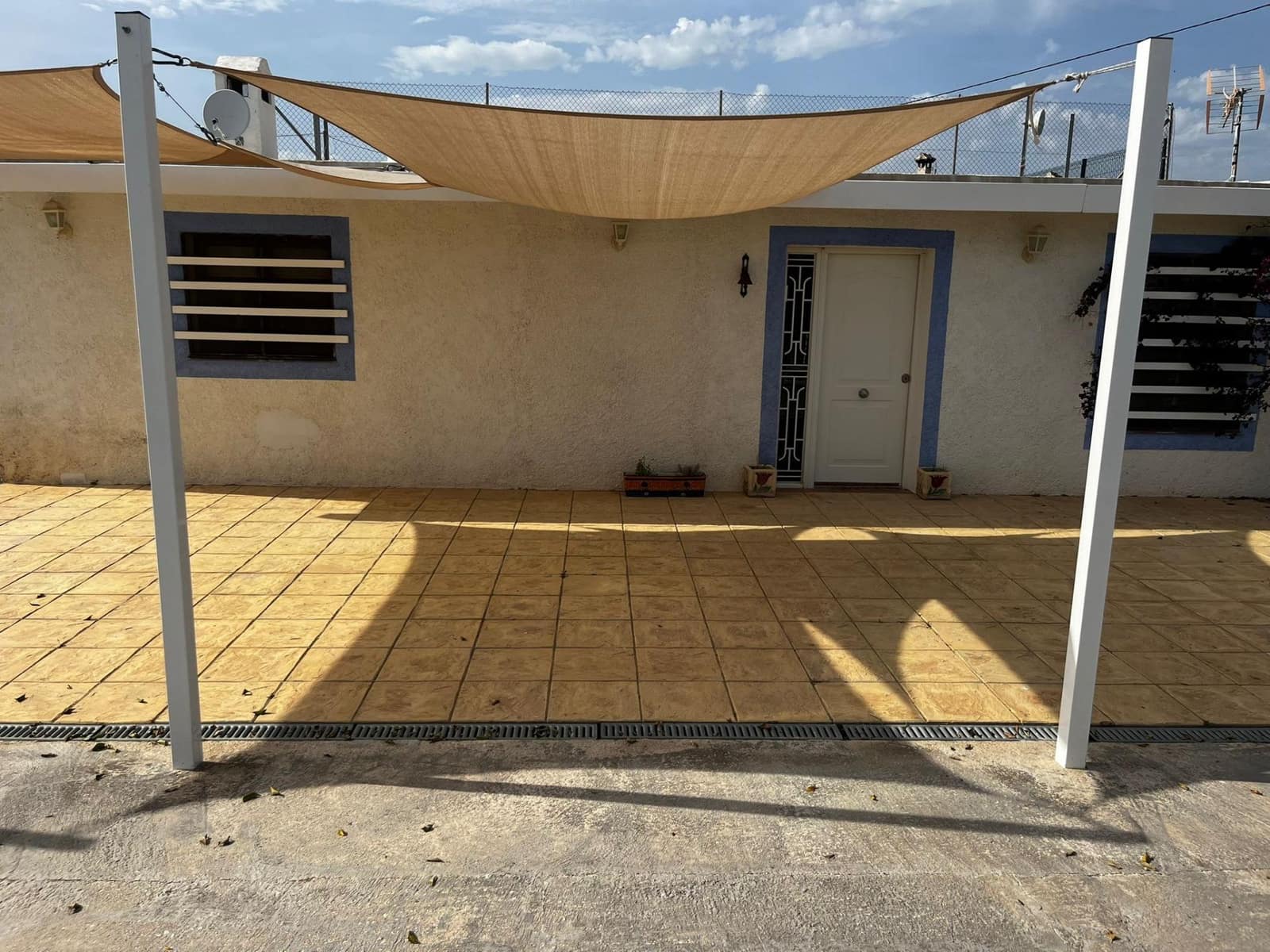 Chalet de 2 habitaciones en La Villajoyosa / Vila Joiosa en alquiler con garaje - 1.100 € (Ref: 9804286)