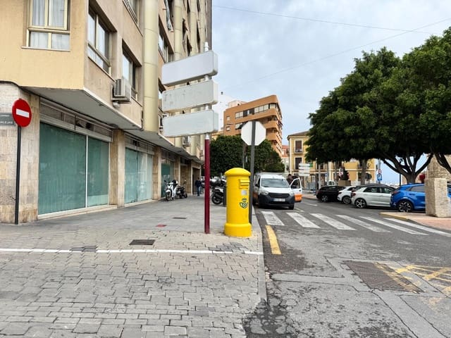 Commerciale in vendita in La Villajoyosa / Vila Joiosa - 70.000 € (Rif: 9825243)