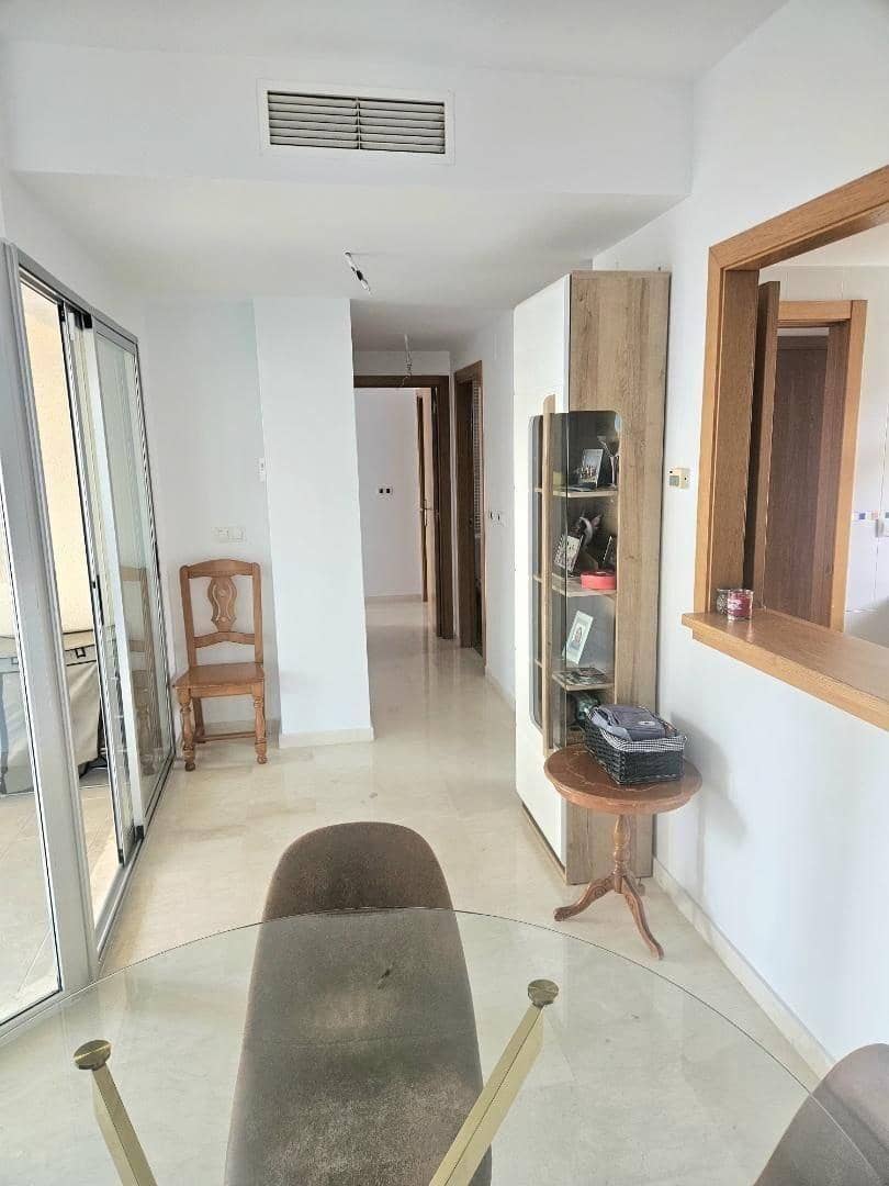 2 bedroom Flat for sale in La Villajoyosa / Vila Joiosa with pool - € 253,000 (Ref: 9839253)