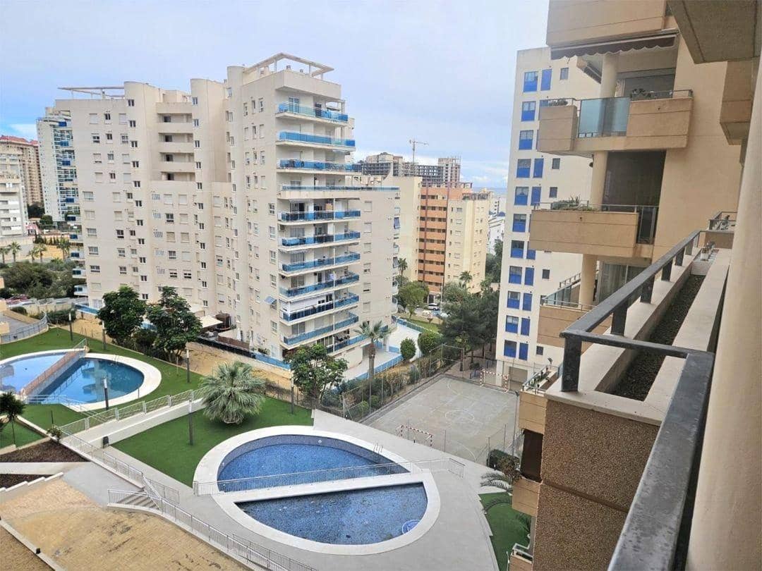 2 bedroom Flat for sale in La Villajoyosa / Vila Joiosa with pool - € 253,000 (Ref: 9839253)