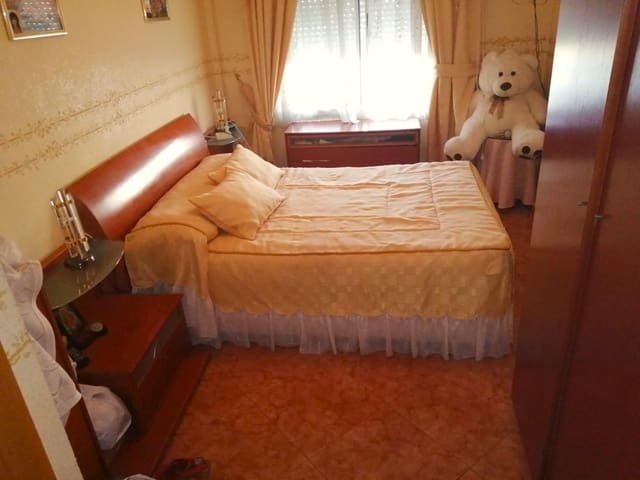4 quarto Apartamento para venda em Colonia Madrid, Benidorm - 305 000 € (Ref: 9868586)