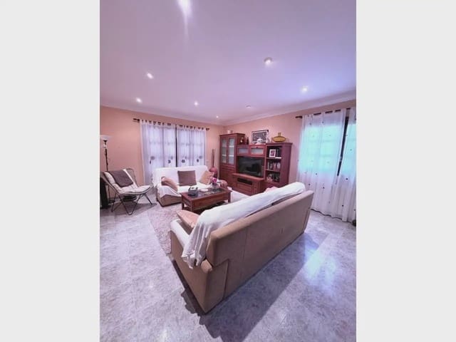 4 chambre Villa/Maison à vendre à Sant Llorenç des Cardassar avec piscine garage - 1 190 000 € (Ref: 9963429)