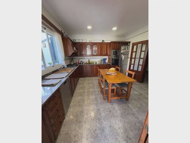 4 chambre Villa/Maison à vendre à Sant Llorenç des Cardassar avec piscine garage - 1 190 000 € (Ref: 9963429)