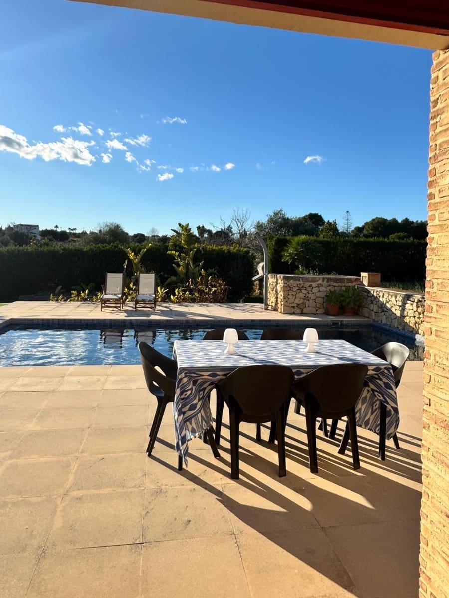 2 bedroom Townhouse for rent in Javea / Xabia - € 1,700 (Ref: 9841742)