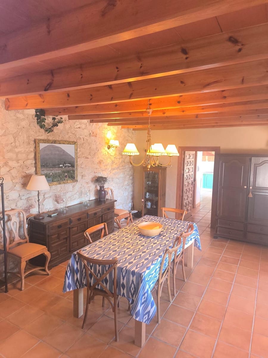 2 bedroom Townhouse for rent in Javea / Xabia - € 1,700 (Ref: 9841742)