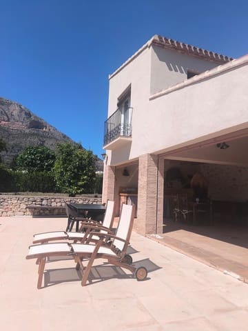 2 bedroom Townhouse for rent in Montgó - Ermita, Javea / Xàbia - € 1,700 (Ref: 9841742)