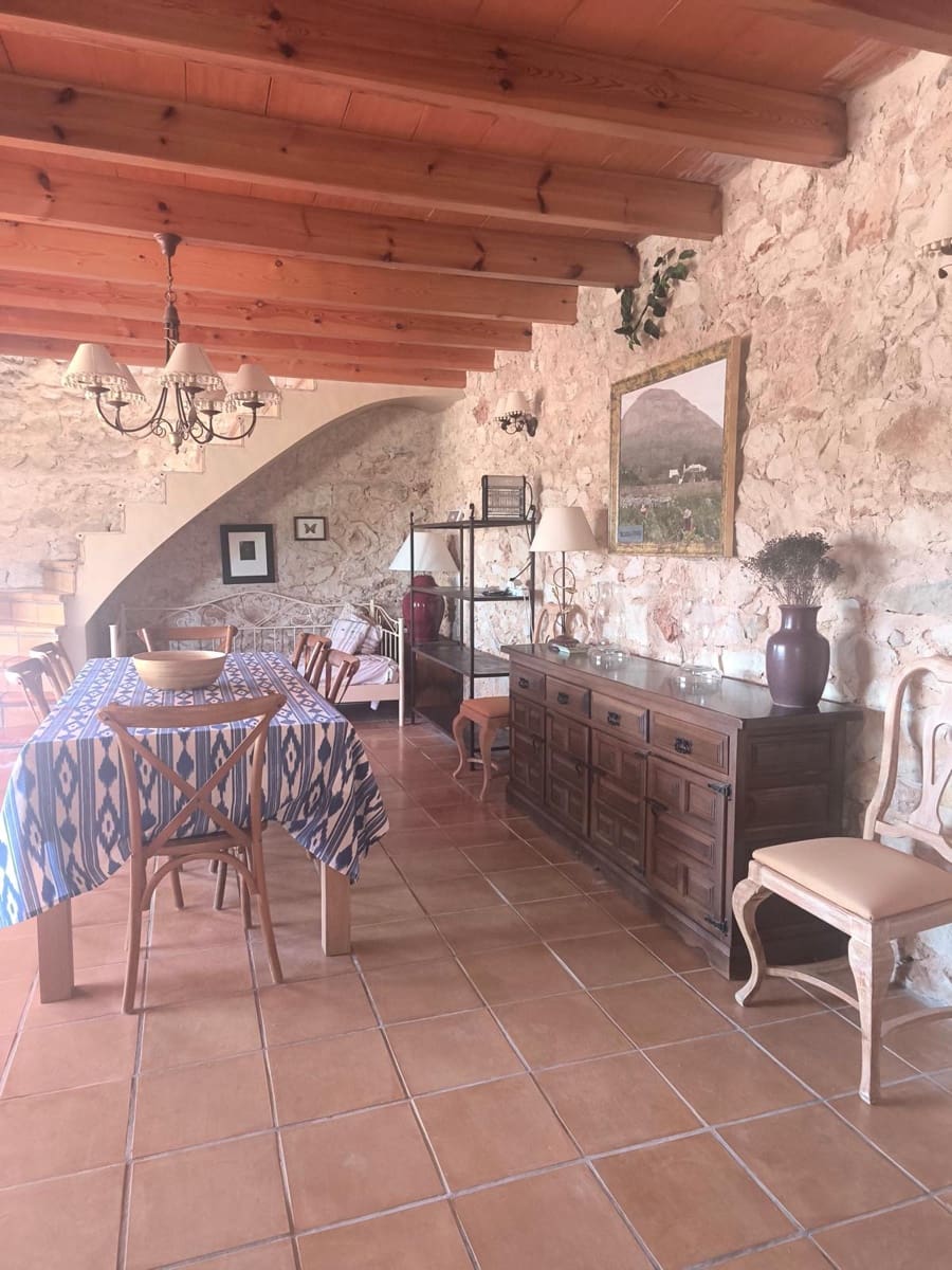 2 bedroom Townhouse for rent in Javea / Xabia - € 1,700 (Ref: 9841742)