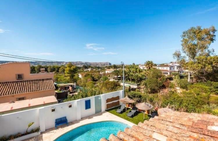 4 soverom Villa til salgs i Javea / Xabia med svømmebasseng - € 699 000 (Ref: 9848183)