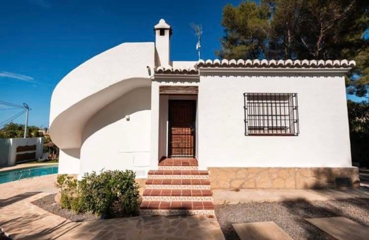 4 soverom Villa til salgs i Javea / Xabia med svømmebasseng - € 699 000 (Ref: 9848183)