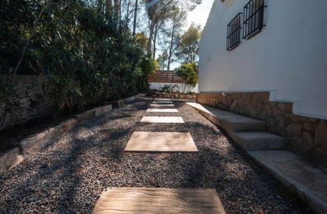 4 quarto Moradia para venda em Cap Martí - El Tossalet - Pinomar, Javea / Xàbia com piscina - 699 000 € (Ref: 9848183)
