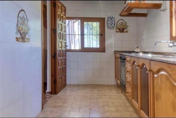 4 sypialnia Willa do wynajęcia w Javea / Xabia z basenem garażem - 1 800 € (Ref: 9848191)