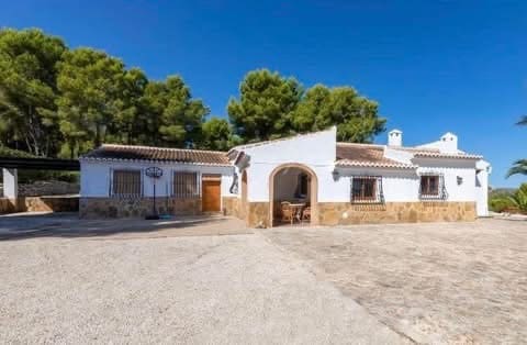 4 sypialnia Willa do wynajęcia w Javea / Xabia z basenem garażem - 1 800 € (Ref: 9848191)