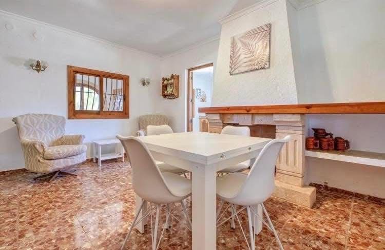 4 sypialnia Willa do wynajęcia w Javea / Xabia z basenem garażem - 1 800 € (Ref: 9848191)