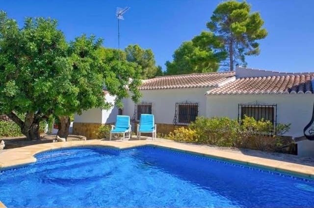 4 makuuhuone Huvila vuokrattavana paikassa Cap Martí - El Tossalet - Pinomar, Javea / Xàbia mukana uima-altaan 
autotalli - 1 800 € (Ref: 9848191)
