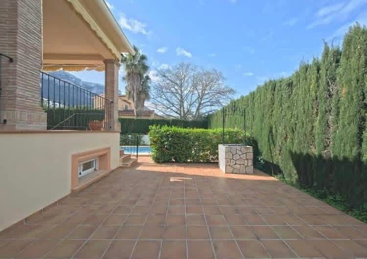 4 bedroom Villa for sale in Denia with pool garage - € 795,000 (Ref: 9854344)