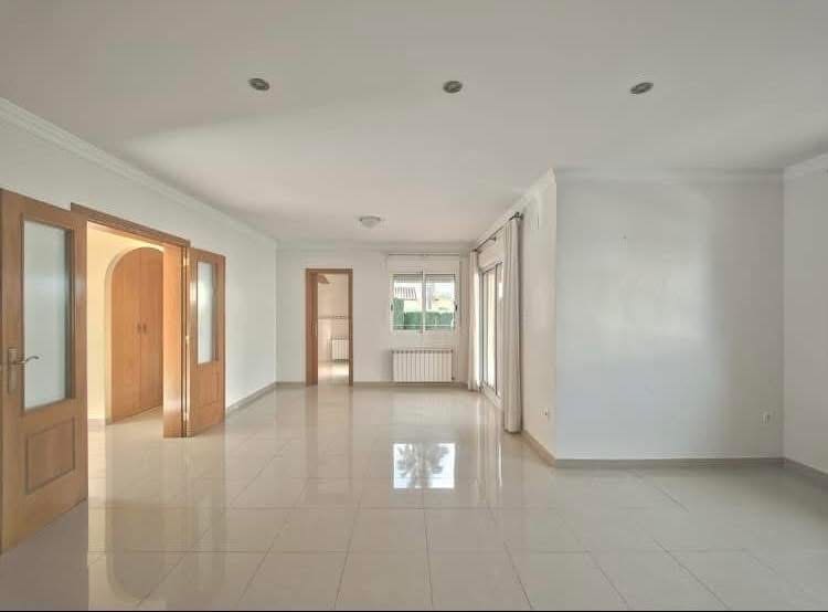 4 bedroom Villa for sale in Denia with pool garage - € 795,000 (Ref: 9854344)