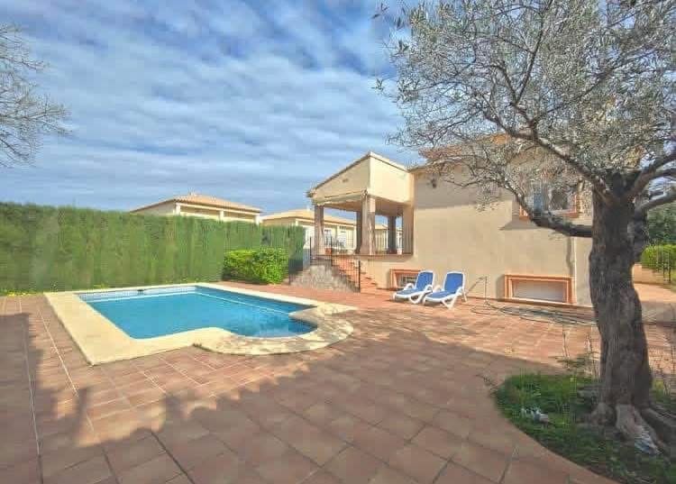 4 bedroom Villa for sale in Denia with pool garage - € 795,000 (Ref: 9854344)