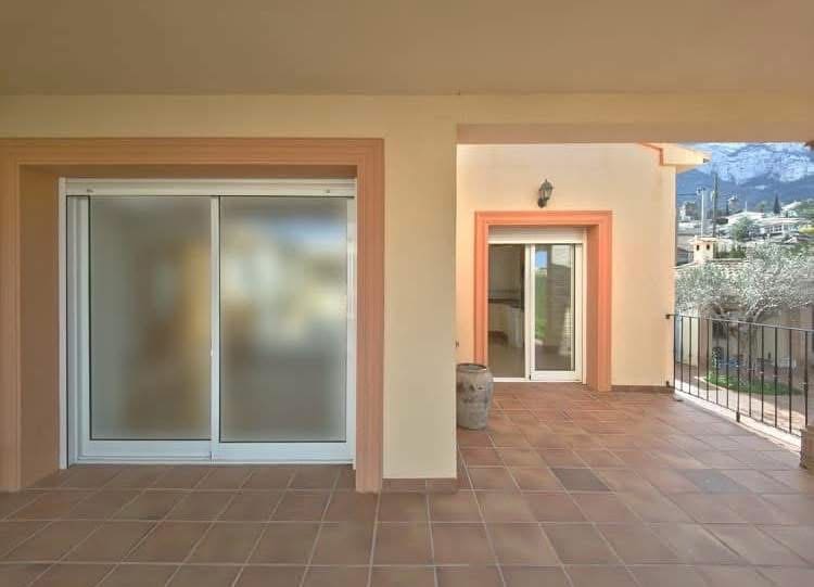 4 bedroom Villa for sale in Denia with pool garage - € 795,000 (Ref: 9854344)