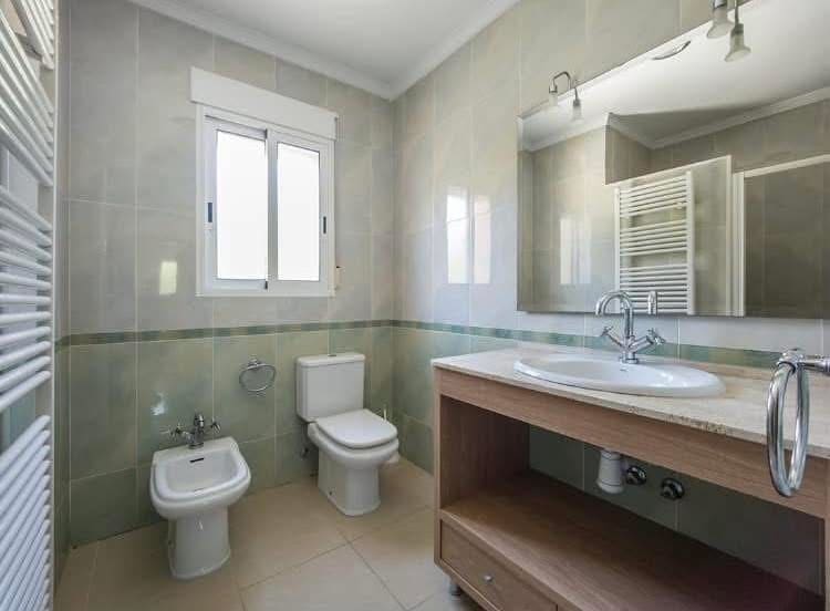 4 bedroom Villa for sale in Denia with pool garage - € 795,000 (Ref: 9854344)