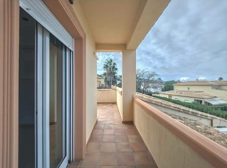 4 bedroom Villa for sale in Denia with pool garage - € 795,000 (Ref: 9854344)
