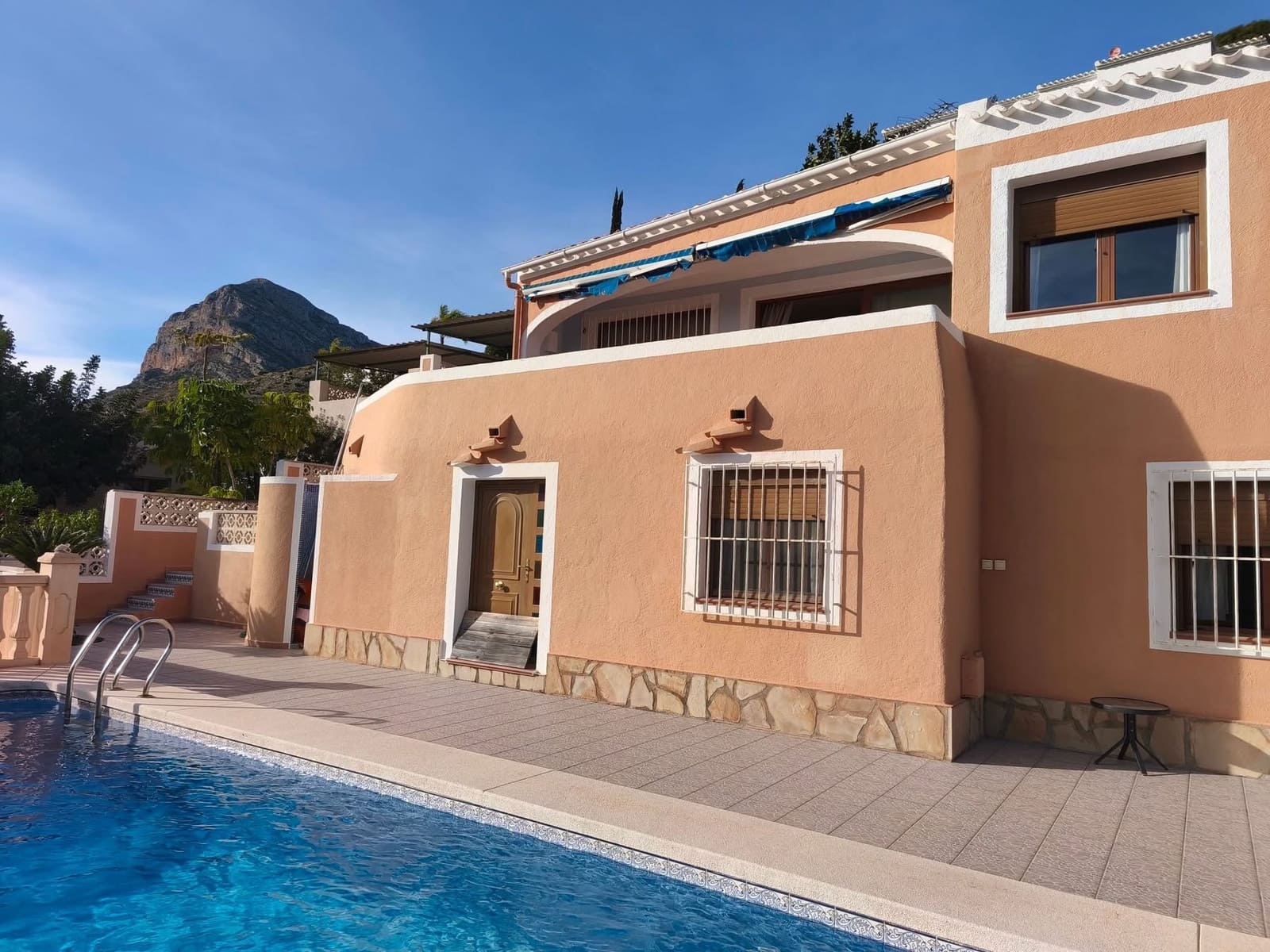 3 makuuhuone Huvila vuokrattavana paikassa Javea / Xabia mukana uima-altaan - 2 500 € (Ref: 9854346)