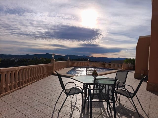 3 soveværelse Villa til leje i Partida Tosal - Zona del Castellans, Javea / Xàbia med swimmingpool - € 2.500 (Ref: 9854346)