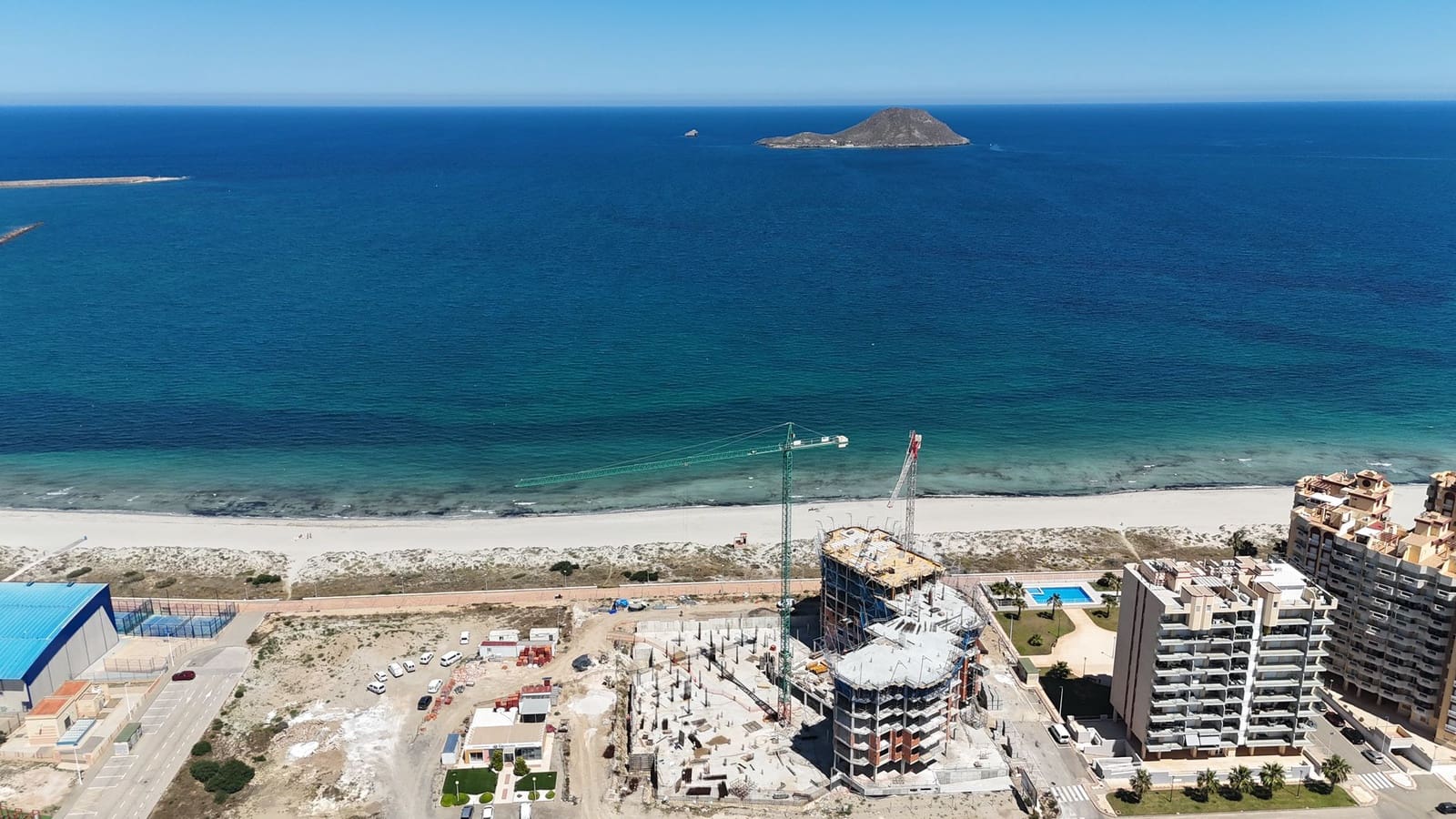 2 soverom Leilighet til salgs i La Manga del Mar Menor med svømmebasseng garasje - € 237 132 (Ref: 9013178)