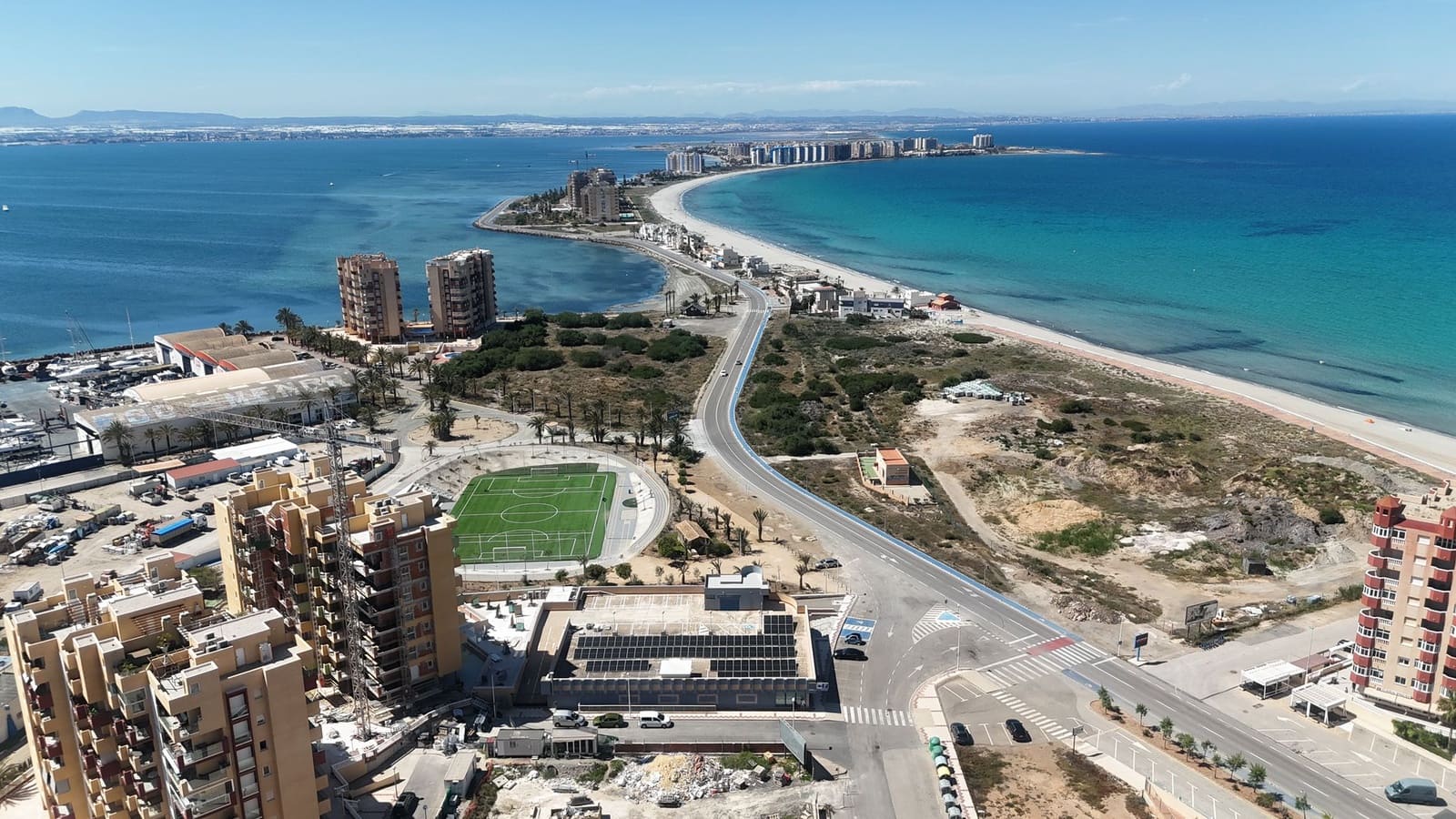 2 soverom Leilighet til salgs i La Manga del Mar Menor med svømmebasseng garasje - € 237 132 (Ref: 9013178)