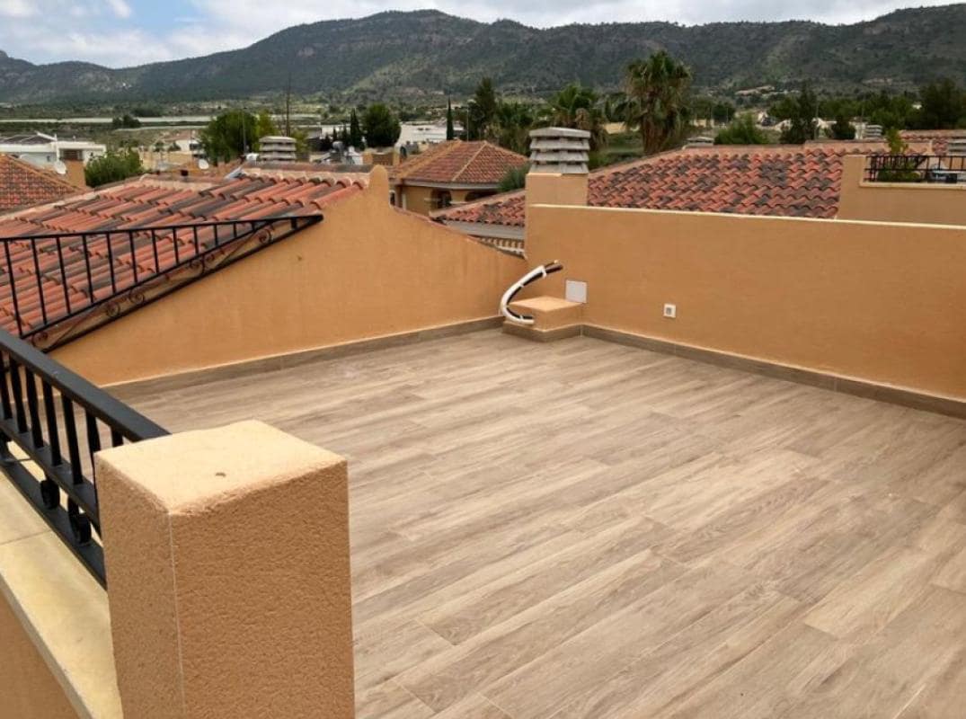 2 chambre Villa/Maison à vendre à La Romana avec piscine garage - 220 000 € (Ref: 9544361)