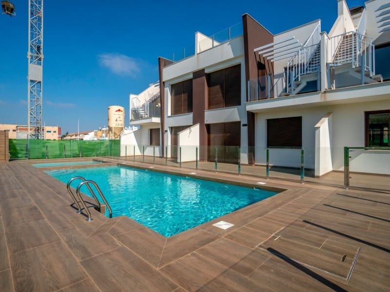 2 Zimmer Penthouse zu verkaufen in San Pedro del Pinatar mit Pool - 265.000 € (Ref: 9546452)