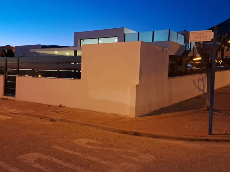 5 quarto Moradia para venda em Fortuna com piscina - 295 000 € (Ref: 9546820)