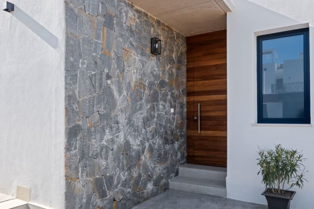 3 Zimmer Villa zu verkaufen in Mar de Cristal, Cartagena mit Pool - 549.000 € (Ref: 9546837)