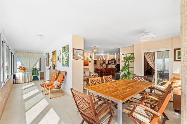 4 slaapkamer Appartement te koop in Agua Amarga - Urbanova, Alicante stad met zwembad - € 490.000 (Ref: 10047537)