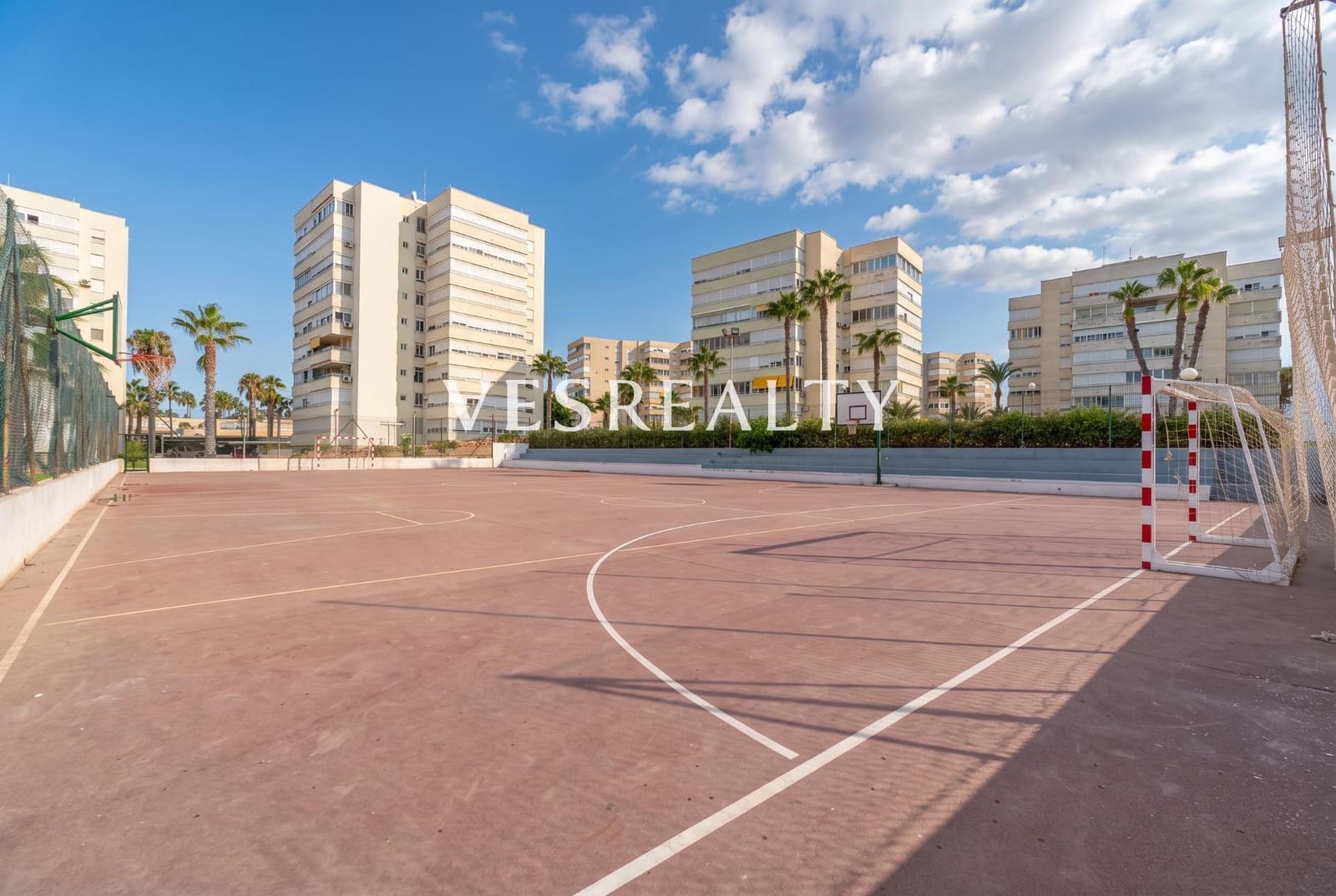 4 slaapkamer Appartement te koop in Alicante stad met zwembad - € 490.000 (Ref: 10047537)