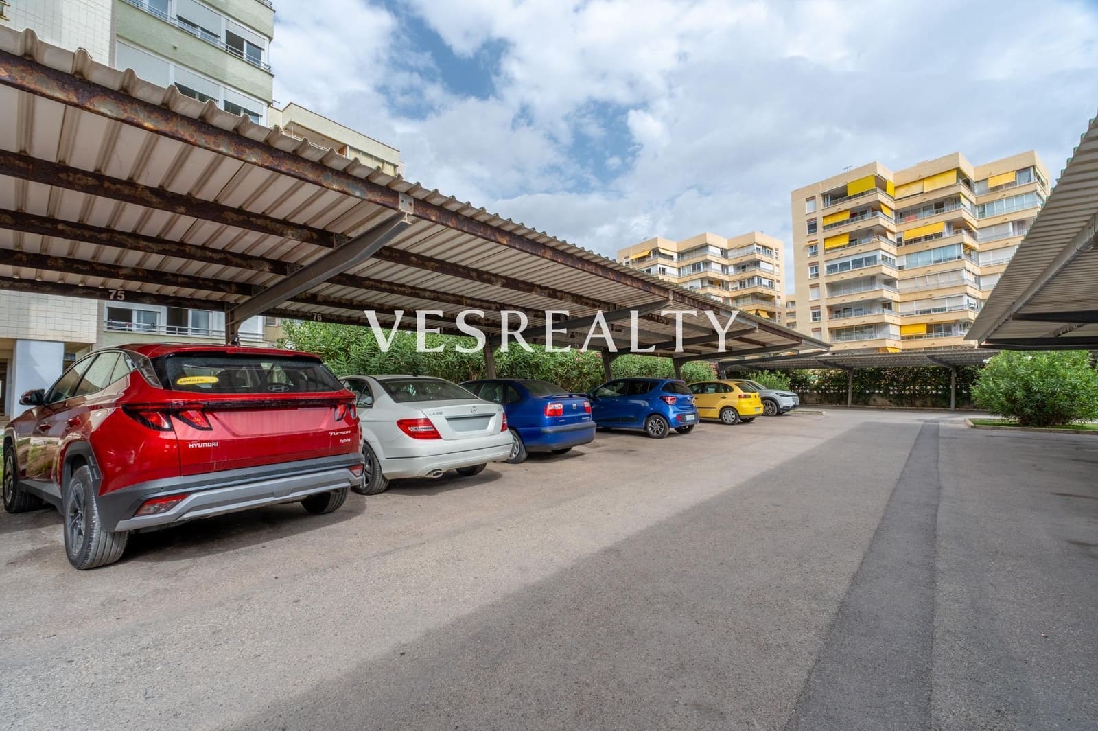 4 slaapkamer Appartement te koop in Alicante stad met zwembad - € 490.000 (Ref: 10047537)
