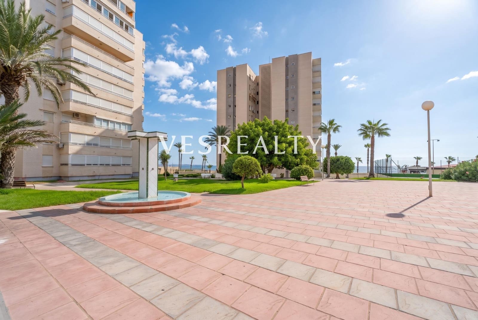 4 slaapkamer Appartement te koop in Alicante stad met zwembad - € 490.000 (Ref: 10047537)