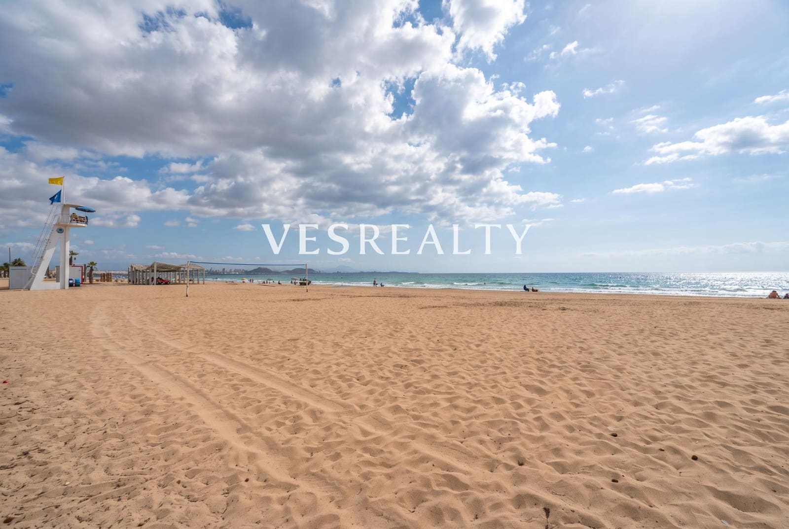 4 slaapkamer Appartement te koop in Alicante stad met zwembad - € 490.000 (Ref: 10047537)