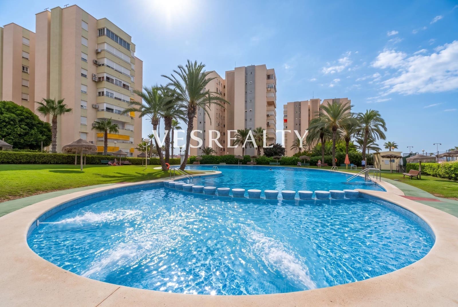 4 slaapkamer Appartement te koop in Alicante stad met zwembad - € 490.000 (Ref: 10047537)