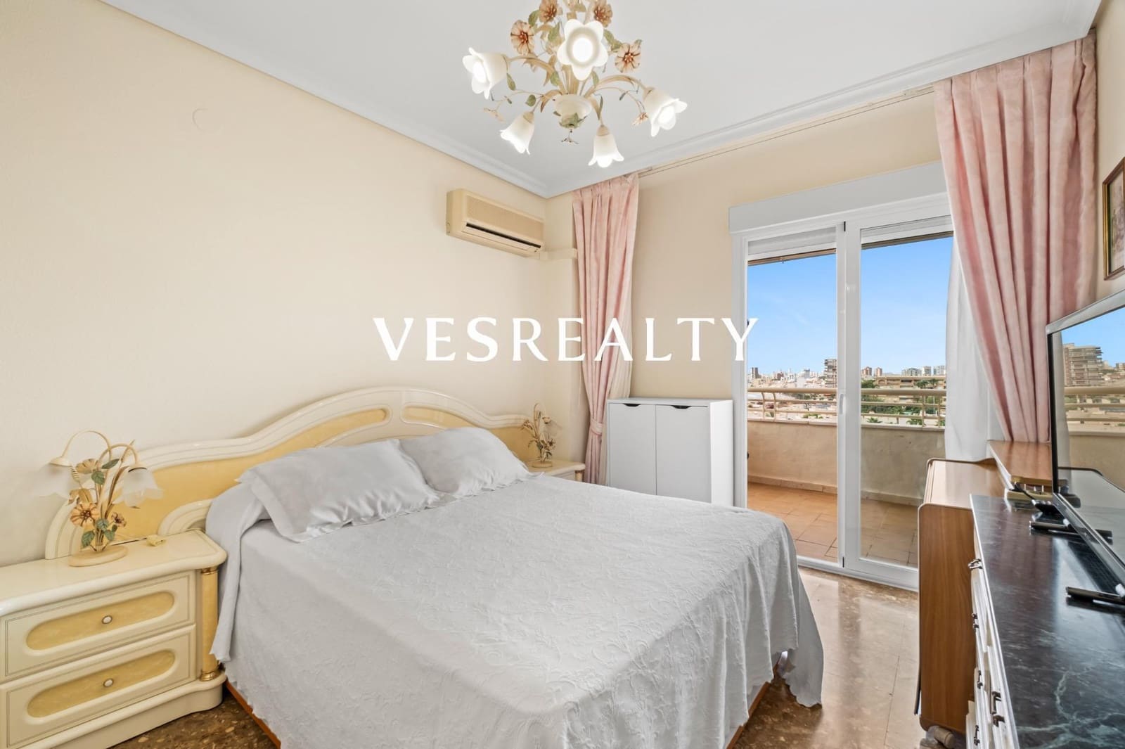 3 sovrum Lägenhet till salu i El Campello med pool garage - 450 000 € (Ref: 10049554)