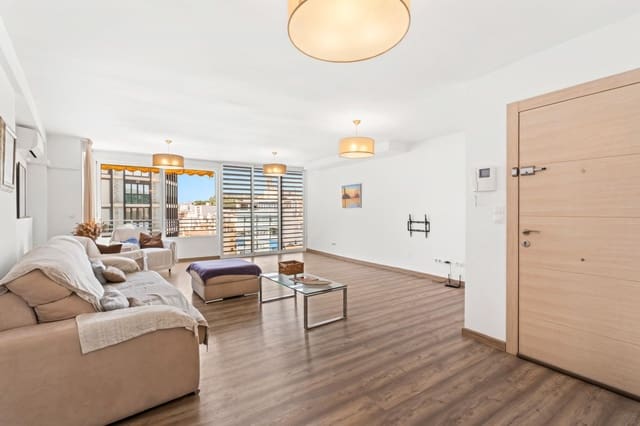 2 soveværelse Lejlighed til salg i Mercado, Alicante by - € 395.000 (Ref: 10070860)