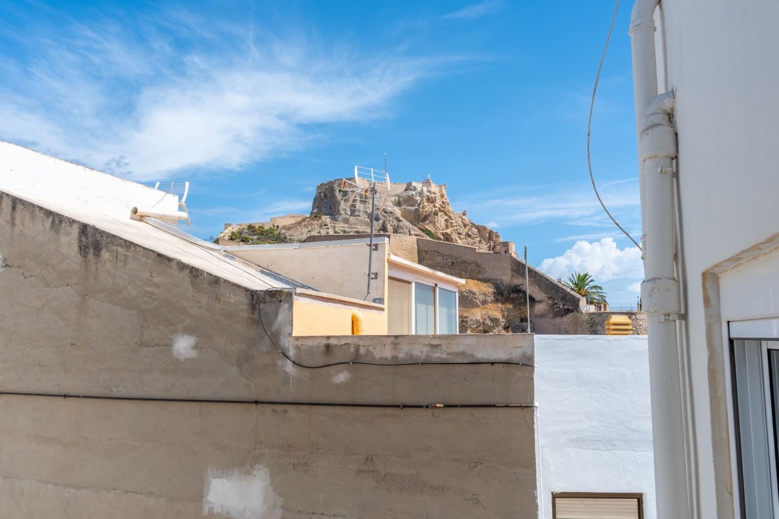 2 soveværelse Lejlighed til salg i Alicante by - € 395.000 (Ref: 10070860)