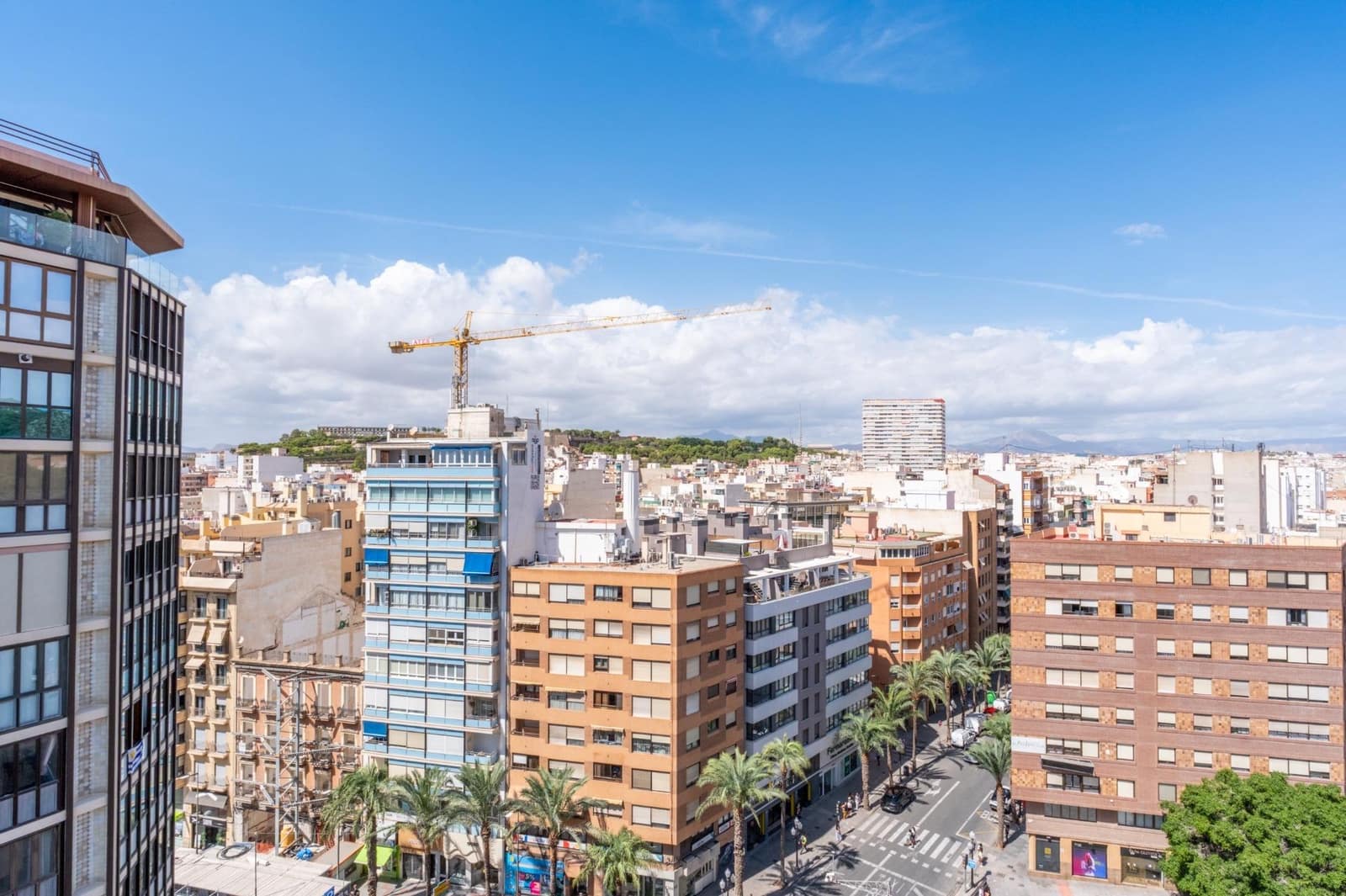 2 soveværelse Lejlighed til salg i Alicante by - € 395.000 (Ref: 10070860)