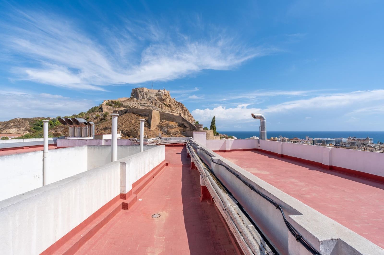 2 soveværelse Lejlighed til salg i Alicante by - € 395.000 (Ref: 10070860)