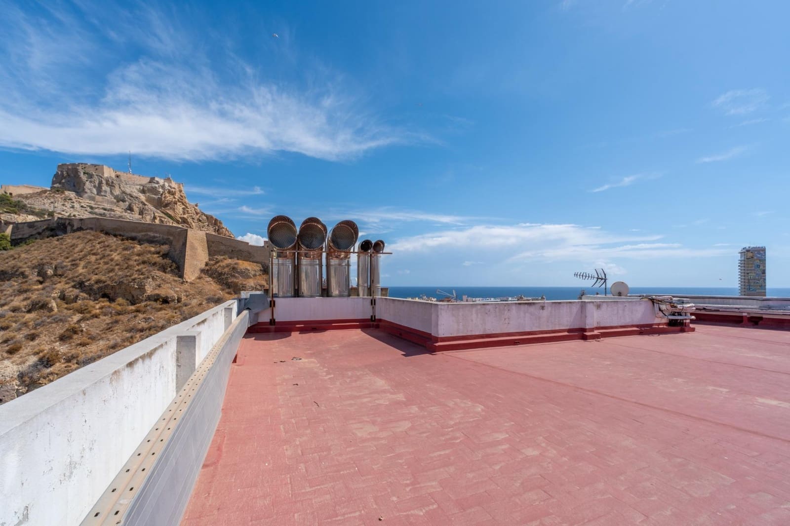 2 soveværelse Lejlighed til salg i Alicante by - € 395.000 (Ref: 10070860)