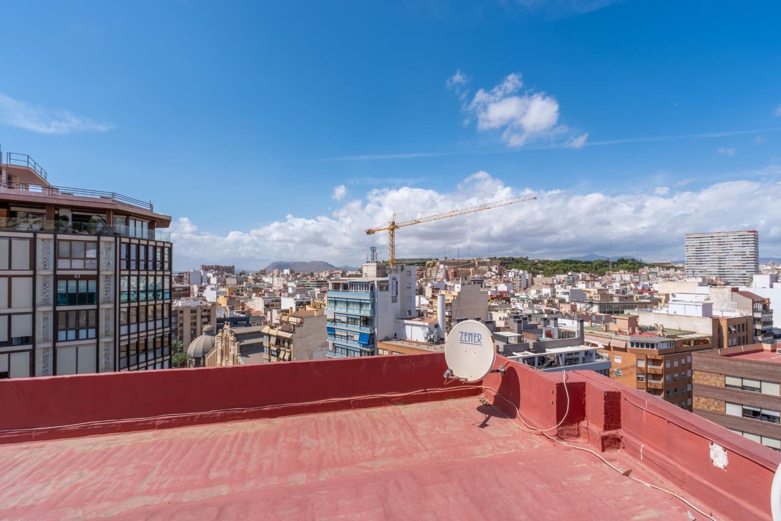 2 soveværelse Lejlighed til salg i Alicante by - € 395.000 (Ref: 10070860)