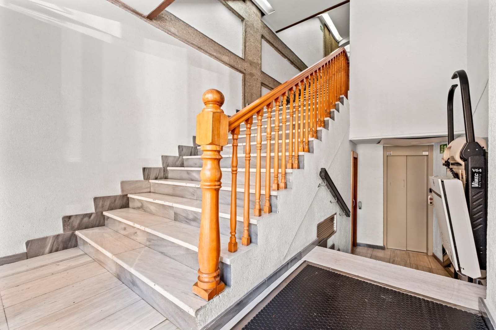 2 soveværelse Lejlighed til salg i Alicante by - € 395.000 (Ref: 10070860)
