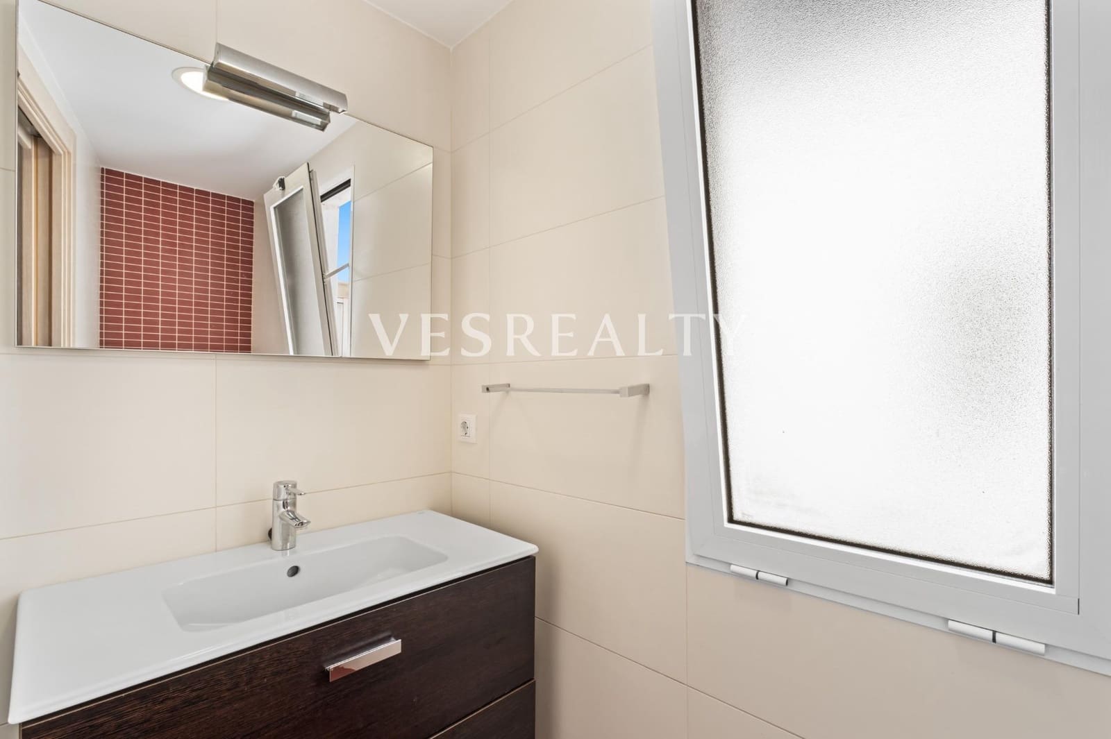 2 bedroom Flat for sale in Alicante / Alacant city - € 395,000 (Ref: 10070860)